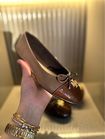 Tory burch