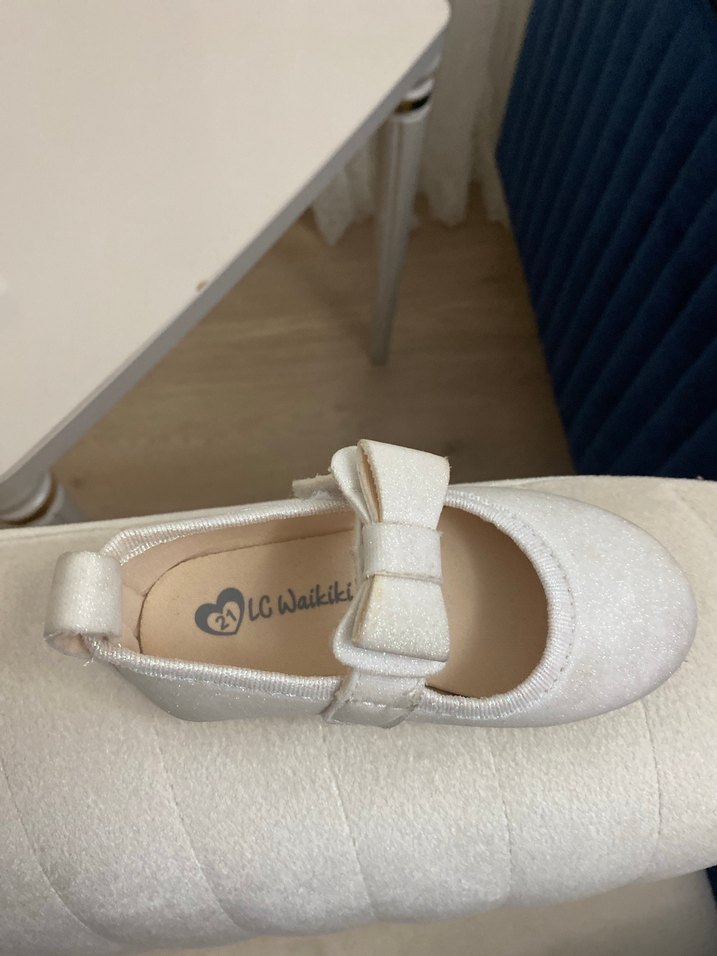 Kız Çocuk Beyaz Fiyonklu Babet - Görsel 3