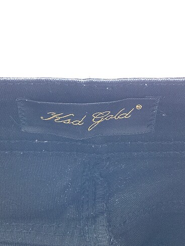 30 Beden siyah Renk PreLoved Jean / Kot %70 İndirimli.