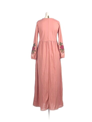 l Beden PreLoved Uzun Elbise %70 İndirimli.