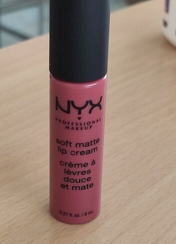 NYX NYX soft matte lip cream mat ruj