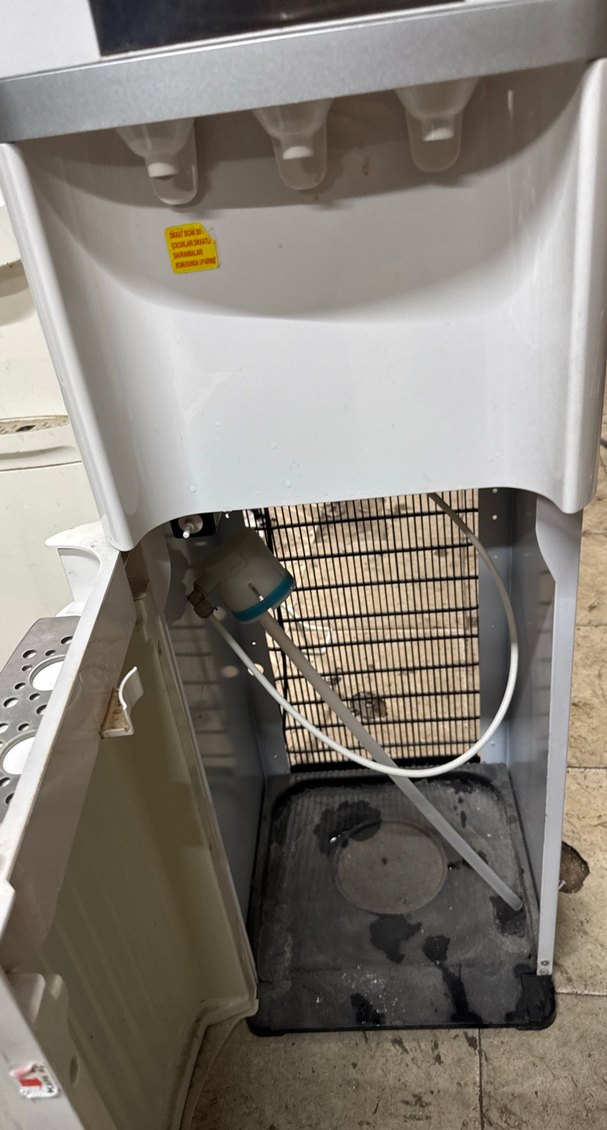 Bosh alttan damacanalı su sebilli - Görsel 4