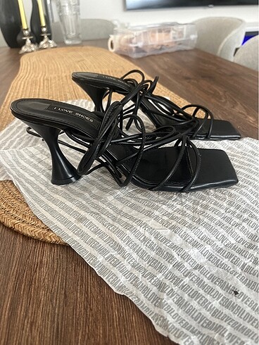Zara Topuklu sandalet