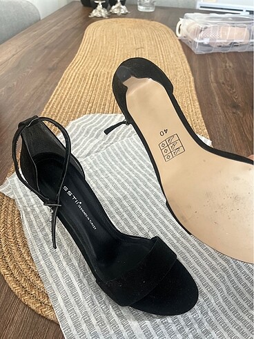40 Beden Topuklu ayakkabı sandalet