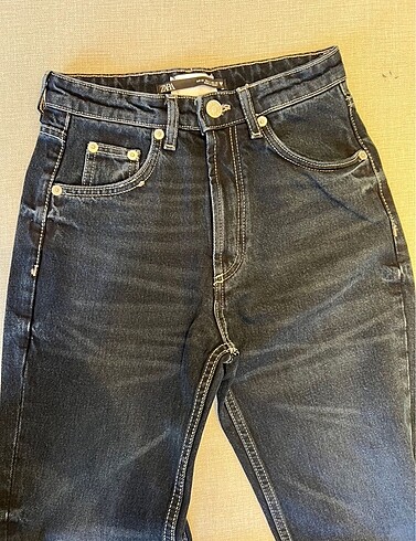 Zara Straight Jean