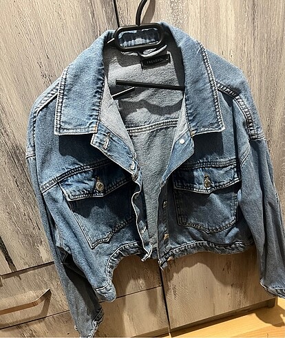 Trendyol & Milla Crop kot ceket