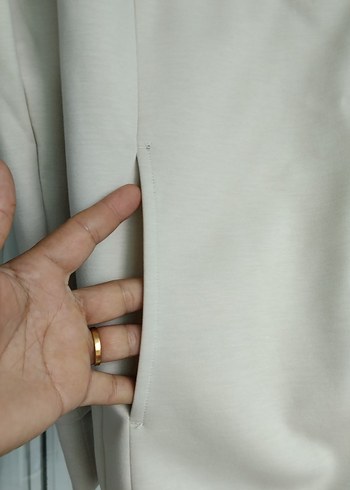 m Beden beyaz Renk Kapüşonlu Fermuarlı Ceket