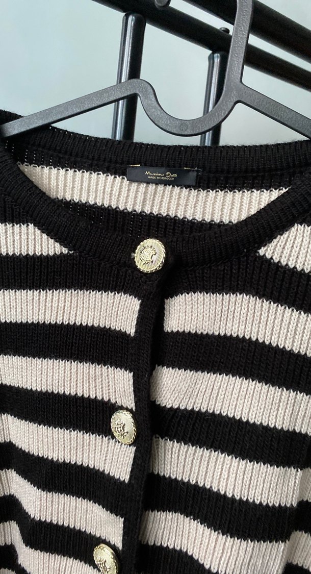 Düğmeli Siyah Beyaz Çizgili Kadın Hırka - Görsel 2