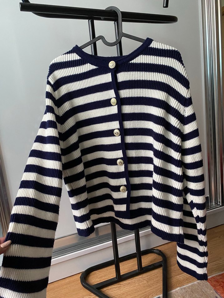 Düğmeli Lacivert Beyaz Çizgili Kadın Hırka - Görsel 2