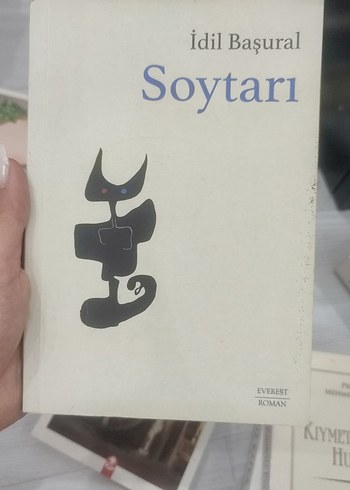 Soytarı - İdil Başural Roman