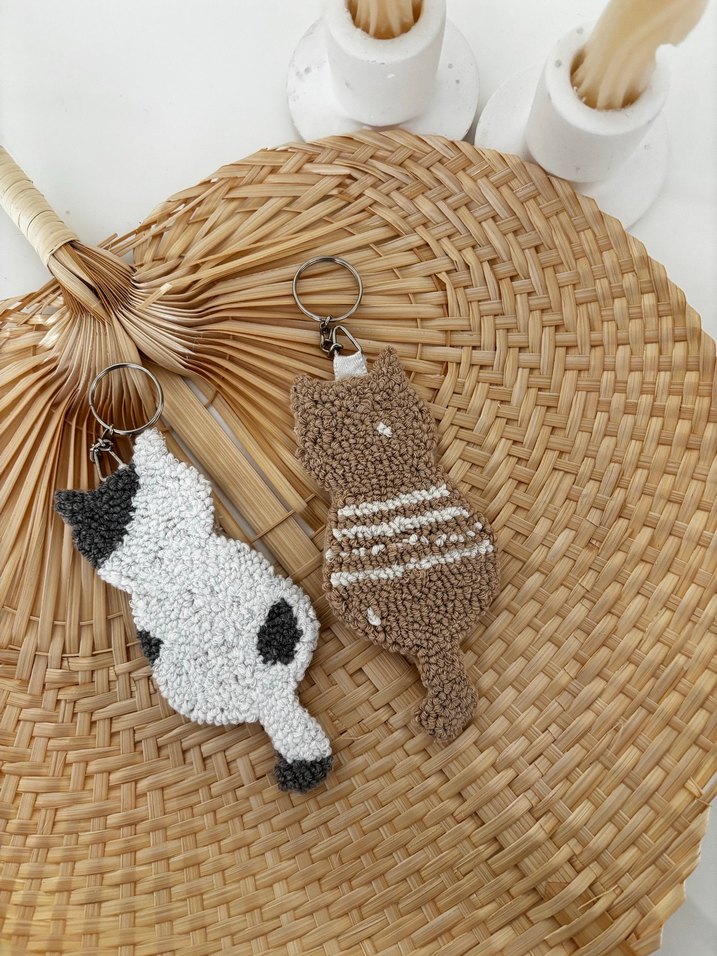 Kedi Punch Anahtarlık - Görsel 2