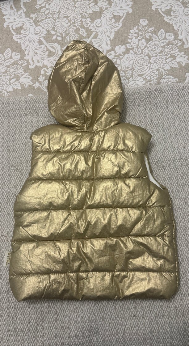 Kız Çocuk Altın Rengi Kapüşonlu Yelek - Görsel 2