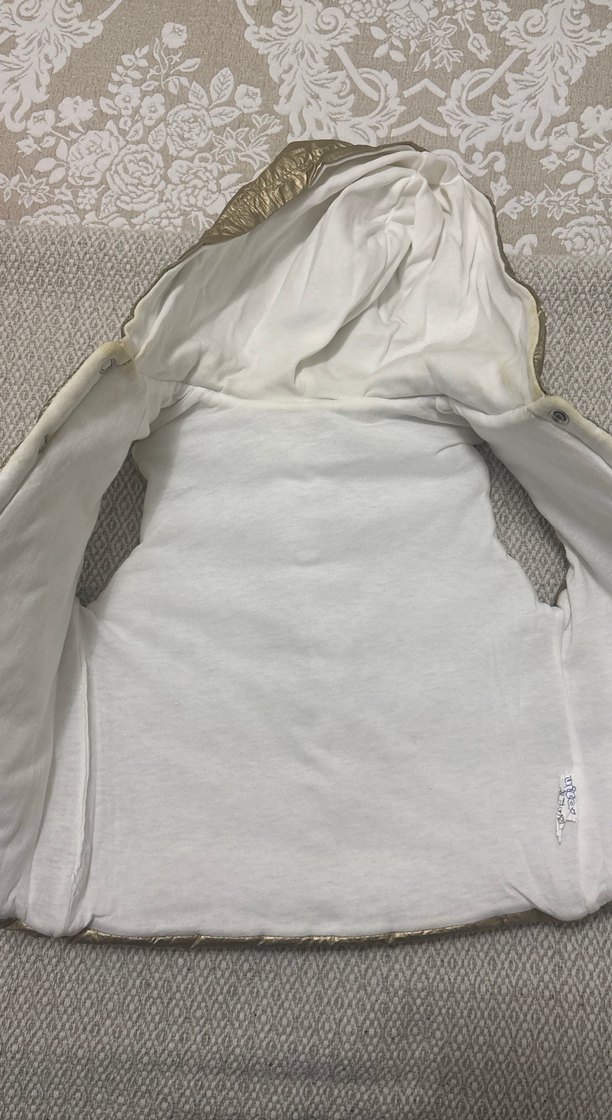 Kız Çocuk Altın Rengi Kapüşonlu Yelek - Görsel 3