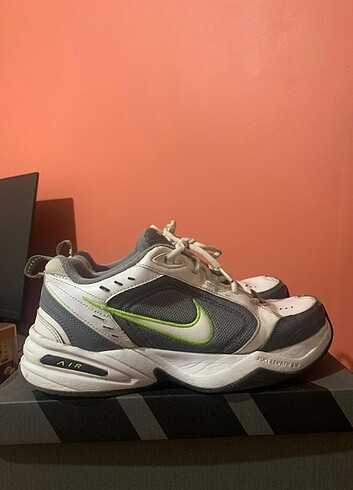 Nike spor ayakkabı 