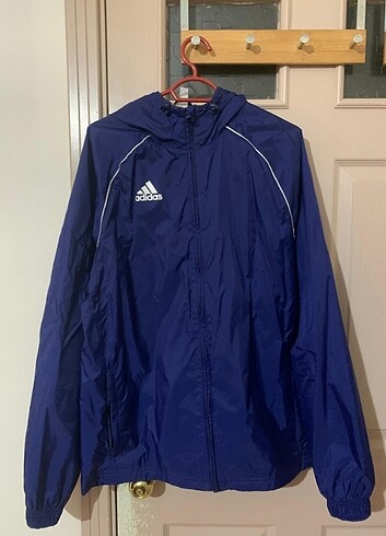 Adidas kapüşon