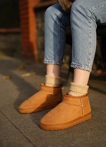 UGG ULTRA MİNİ BEJ 