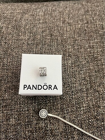 Pandora 3 sıra taşlı Charm