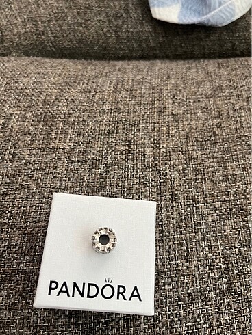  Beden gri Renk Pandora 3 sıra taşlı Charm