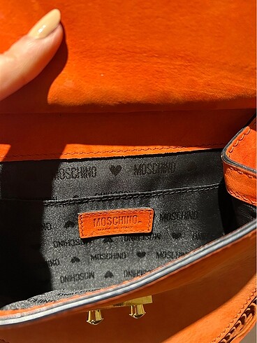  Beden kırmızı Renk Moschino Canta