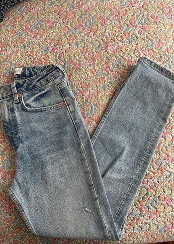 zara 32