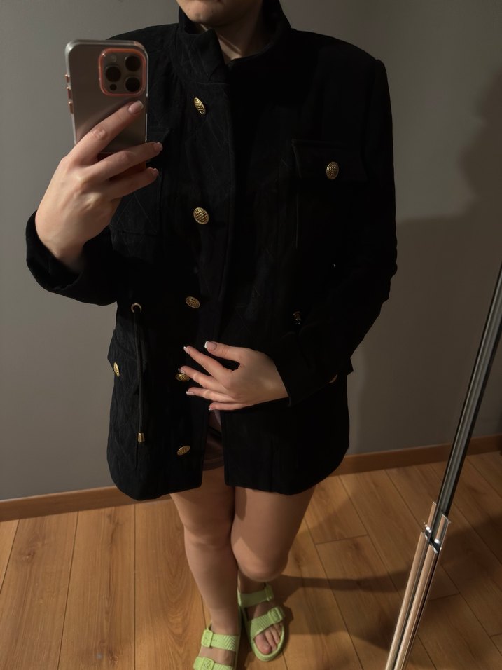 Düğmeli Siyah Süet Mini Kadın Ceket - Görsel 2