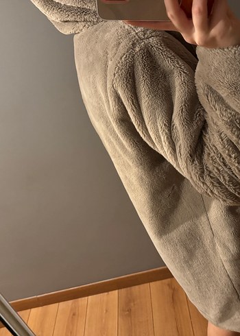 Bej Midi Kadın Rahat Kesim peluş kaban - Görsel 3