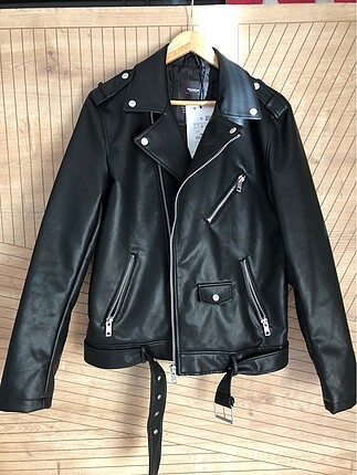 PULL AND BEAR SİYAH L BEDEN ERKEK DERİ CEKET