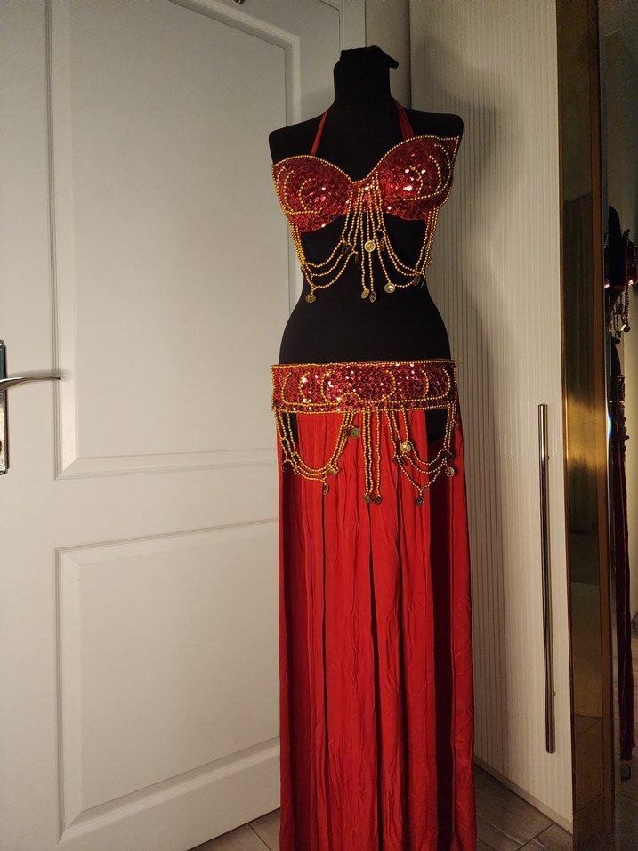 Kırmızı İşlemeli Boncuklu  oryantal dans elbisesi - Görsel 4