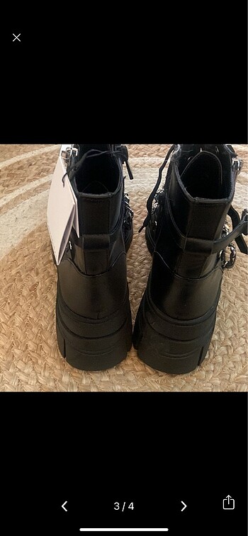 39 Beden BERSHKA etiketli bot