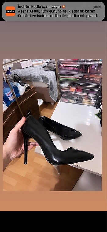 Siyah stiletto