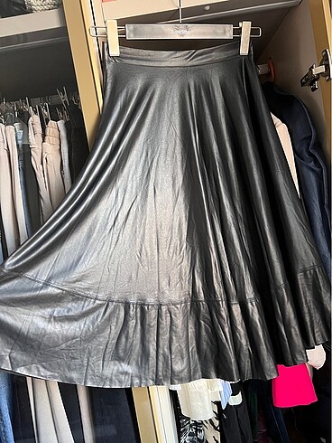 Bershka Deri etek