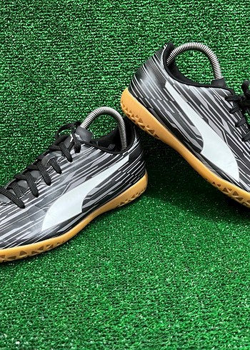 Puma Siyah Beyaz Dinamik İc Sahalar İcin Spor Ayakkabi