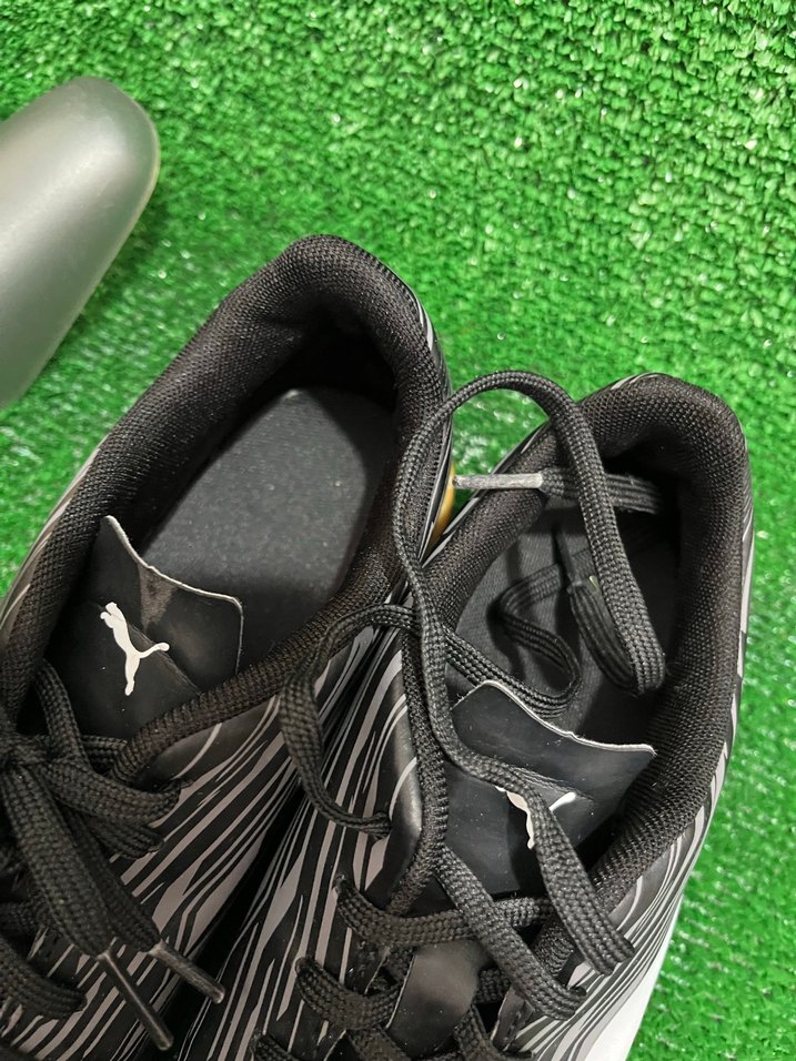 Puma Siyah-Beyaz Dinamik İç Sahalar İçin Spor Ayakkabı — görsel 7/9