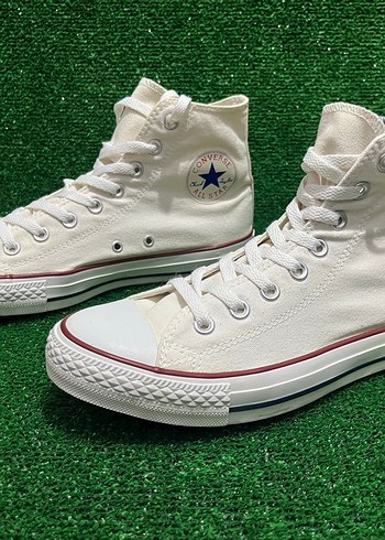 Converse ürünü
