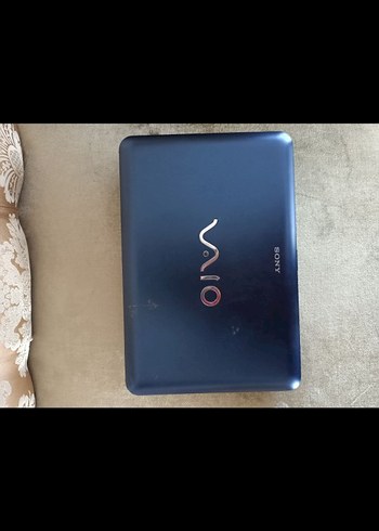 Beyaz Sony VAIO Dizüstü Bilgisayar - Görsel 2