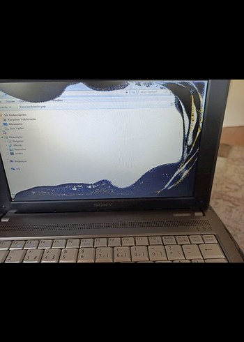 Beyaz Sony VAIO Dizüstü Bilgisayar - Görsel 4