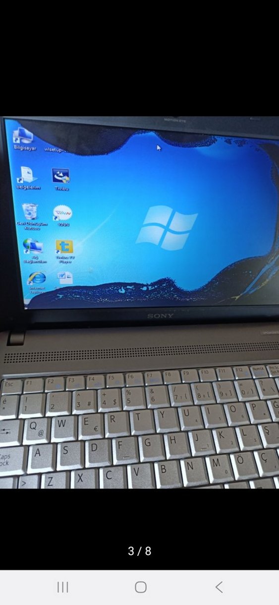 Beyaz Sony VAIO Dizüstü Bilgisayar - Görsel 3