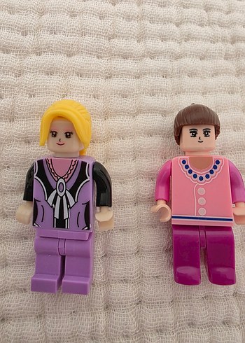 Çeşitli Renklerde Mikro Figürler - Görsel 2