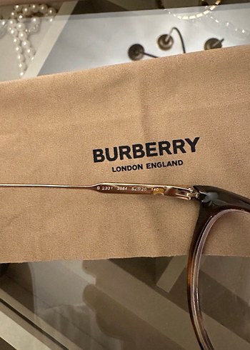 burberry gözlük - Görsel 3