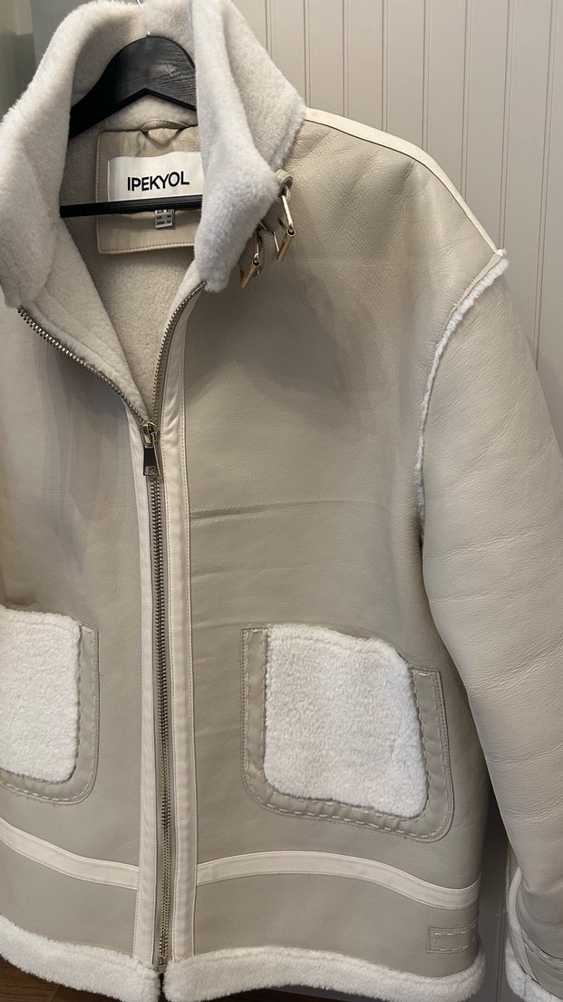 Kürk Detaylı Beyaz Kadın Midi Ceket - Görsel 2