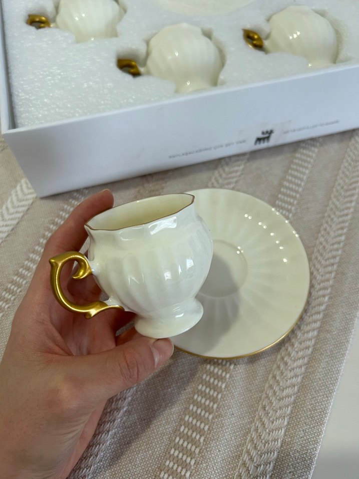 Gold Detaylı Beyaz Porselen Fincan Takımı - Görsel 2