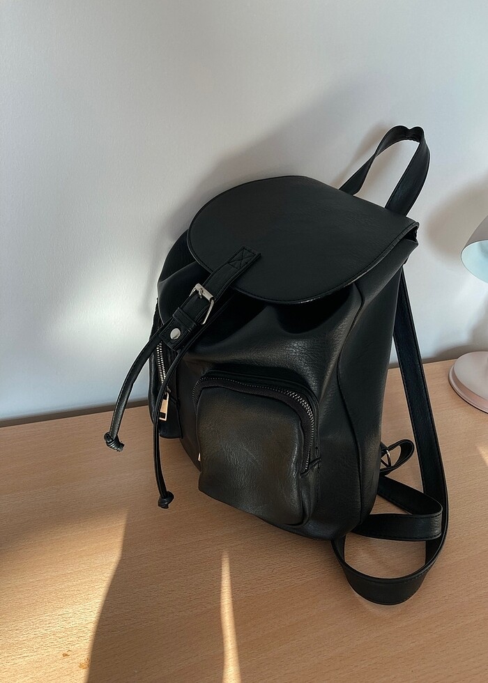 Sırt Çantası - Görsel 2