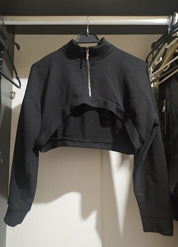 Fermuarlı crop sweatshirt 