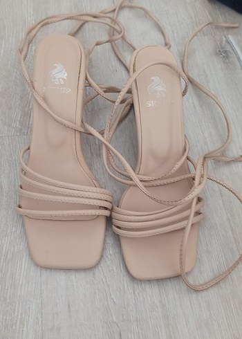 Bej Topuklu Kadın Sandalet - Görsel 2