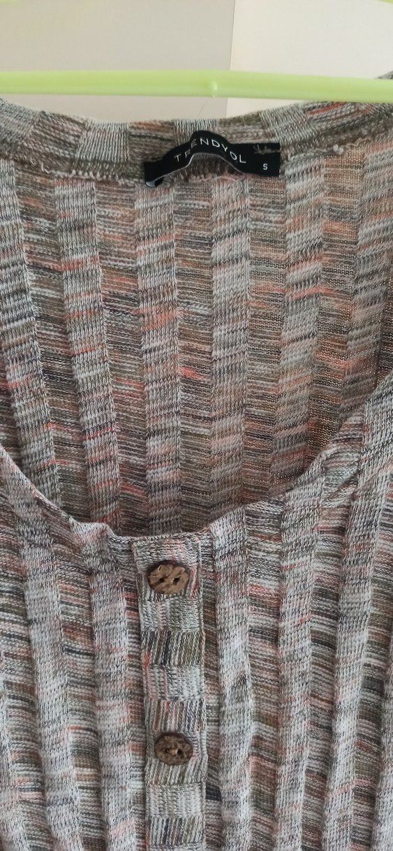 Düğmeli Gri Kadın Triko Kazak - Görsel 2