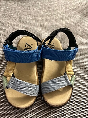 Zara çocuk/bebek sandalet