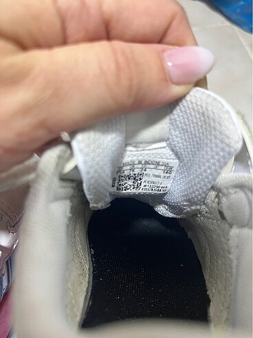 24 Beden beyaz Renk Adidas mickey serisi çocuk ayakkabı