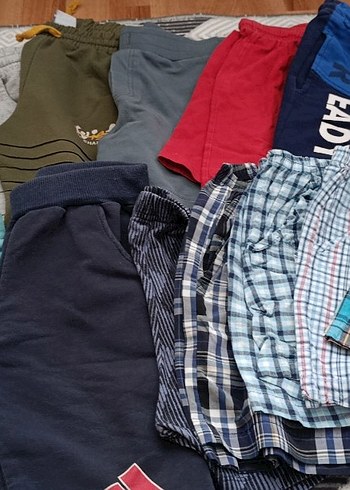 7 Yaş Beden çeşitli Renk Rahat Kesim Çok Renkli Erkek Çocuk Şort