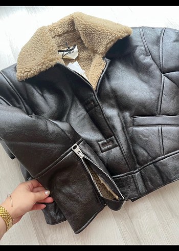 m Beden Pull&Bear kürklü ceket