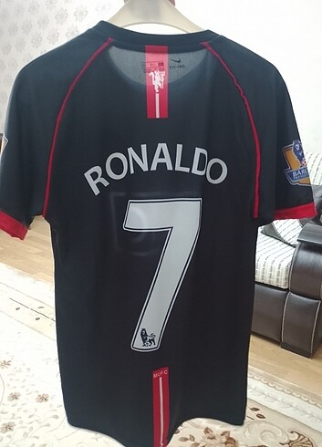 13,14 yaş Ronaldo forma S beden